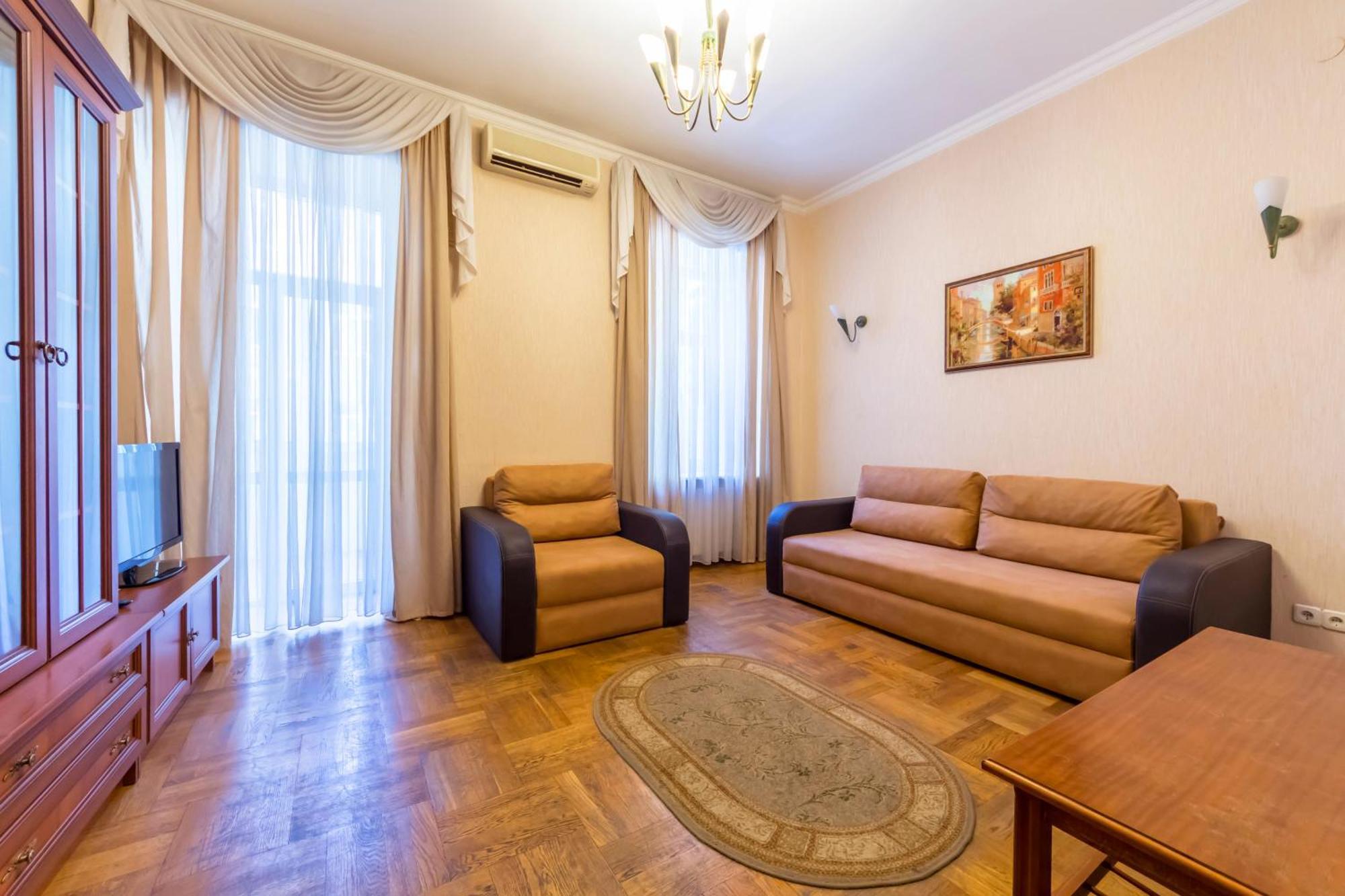 Apartments In The Center On Shota Rustaveli Kiev Esterno foto